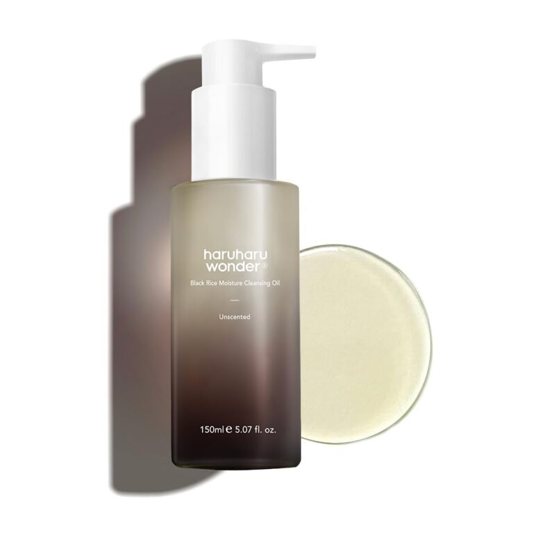 HARUHARU wonder Black Rice Moisture Cleansing Oil 150ml bottle for Korean skincare and makeup removal.