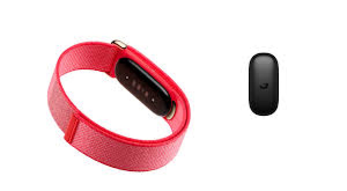 A complete beginner-friendly guide to Fitbit Air Band features, performance, and health tracking benefits.