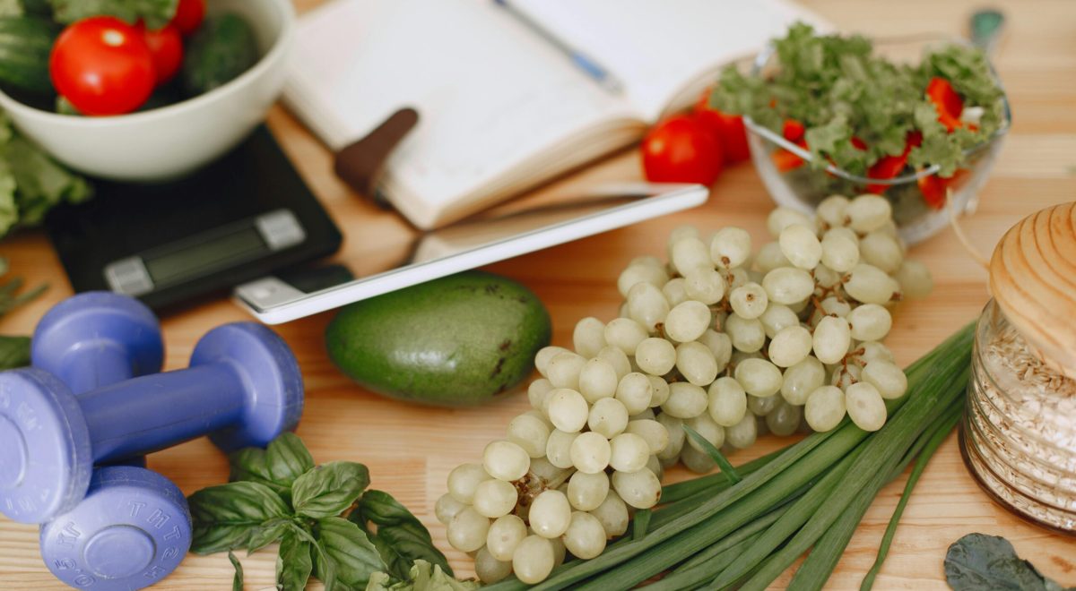 https://raqiis.link/healthy-diet-plan-a-simple-guide-to-eating-better-every-day/